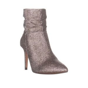 Women Sixe 91/2 Boots